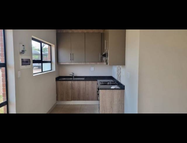 2 BEDROOM PROPERTY TO RENT IN JOHANNESBURG CBD